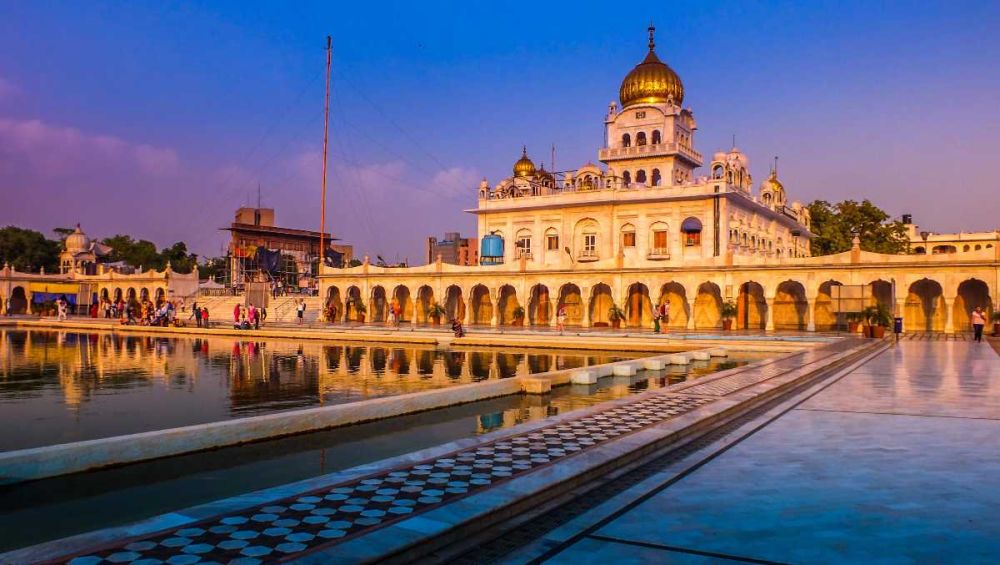 Bangla-Sahib-Gurudwara2