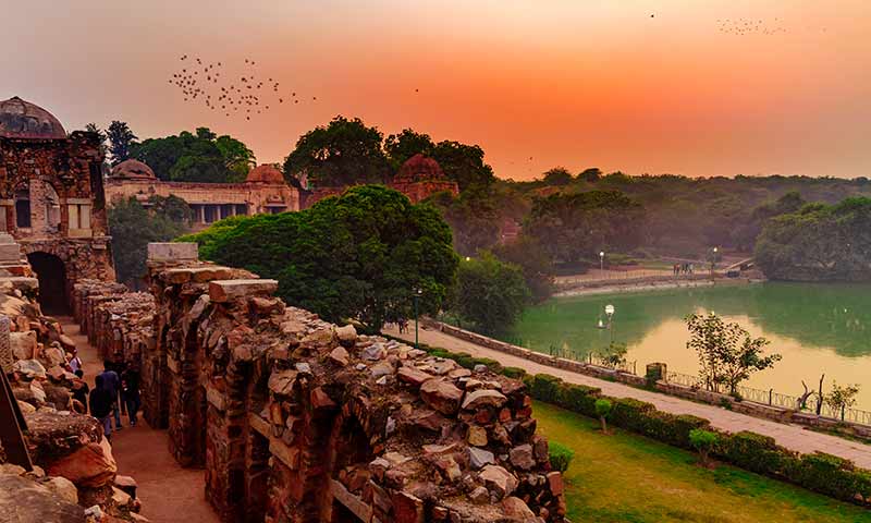 Hauz-Khas-Yo-Metro