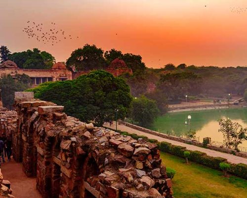 Hauz-Khas-Yo-Metro